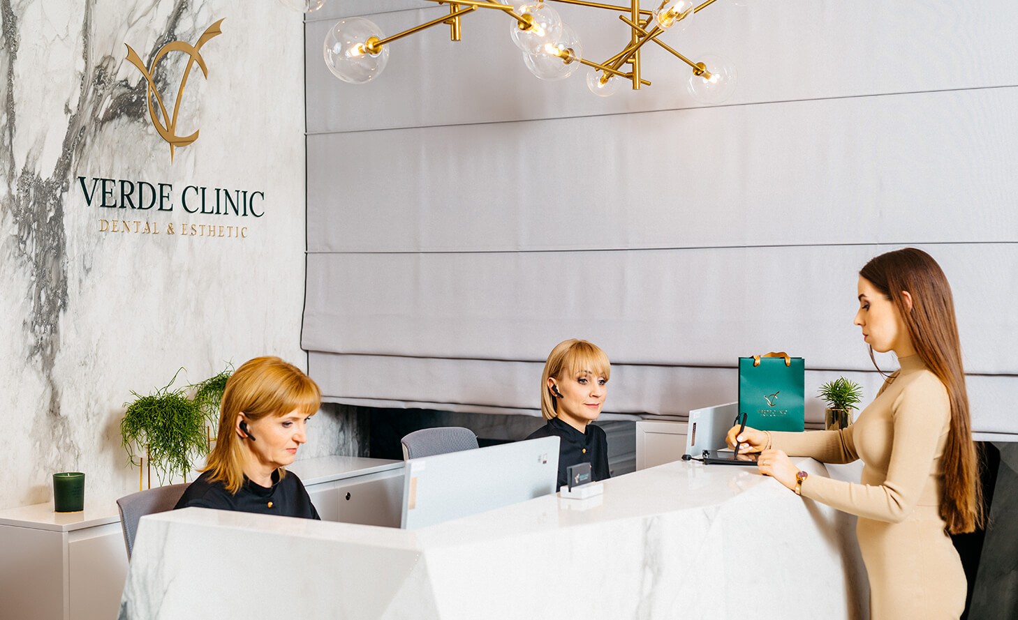 Wnętrze kliniki Verde Clinic w Redzie